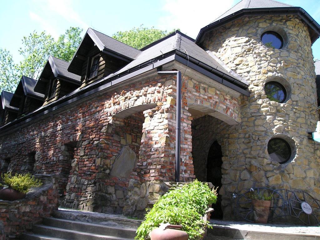 Hotel Podzamcze Tarnów Eksteriør billede