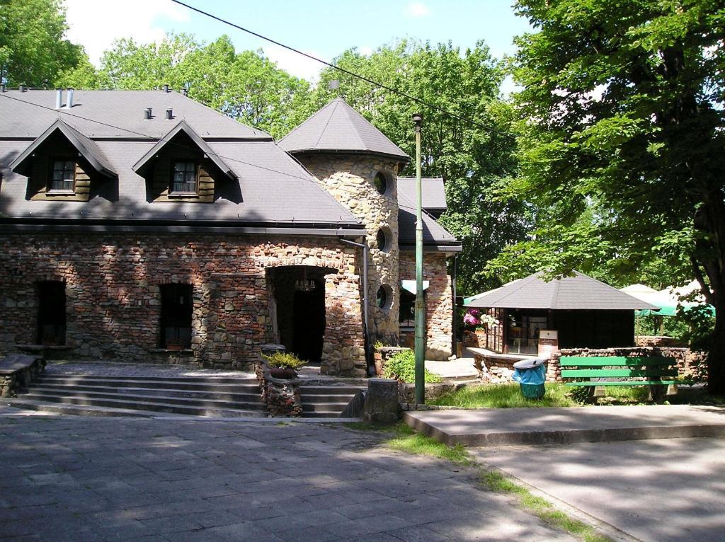 Hotel Podzamcze Tarnów Eksteriør billede