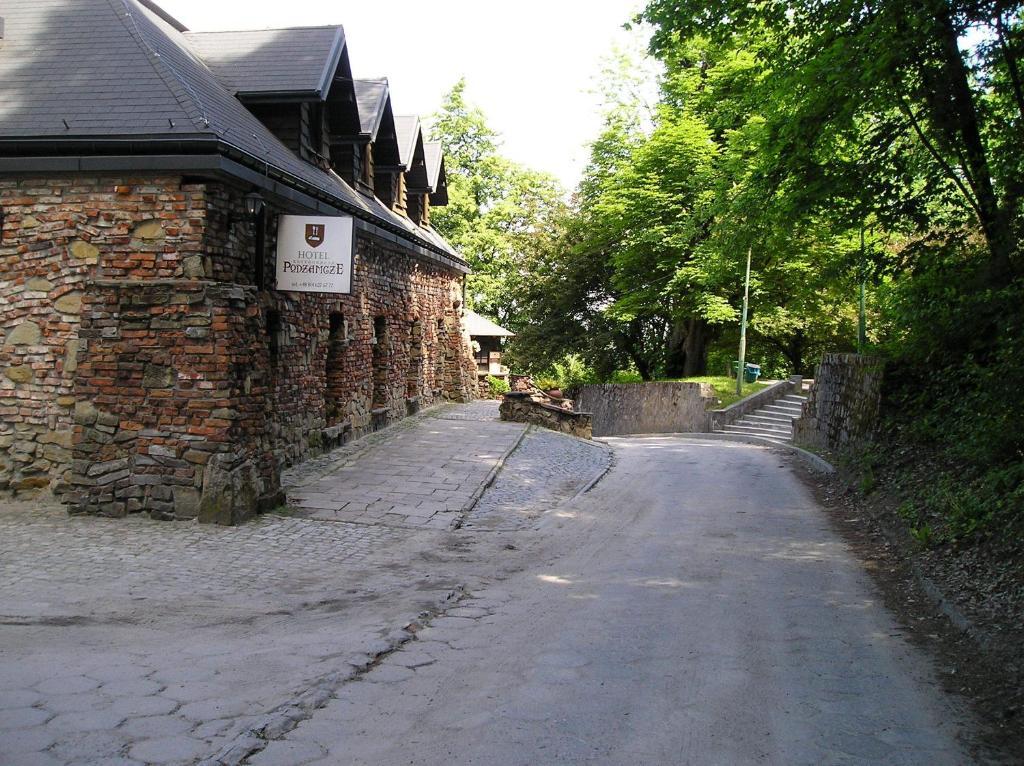 Hotel Podzamcze Tarnów Eksteriør billede