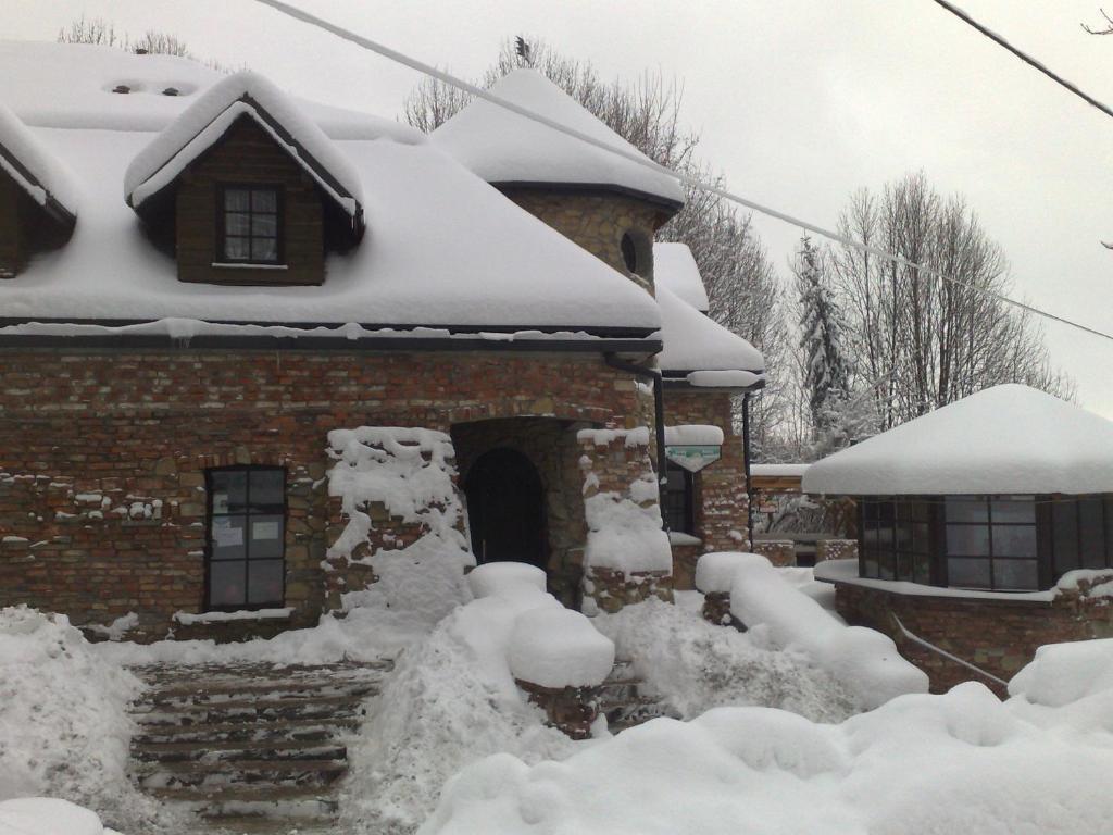 Hotel Podzamcze Tarnów Eksteriør billede