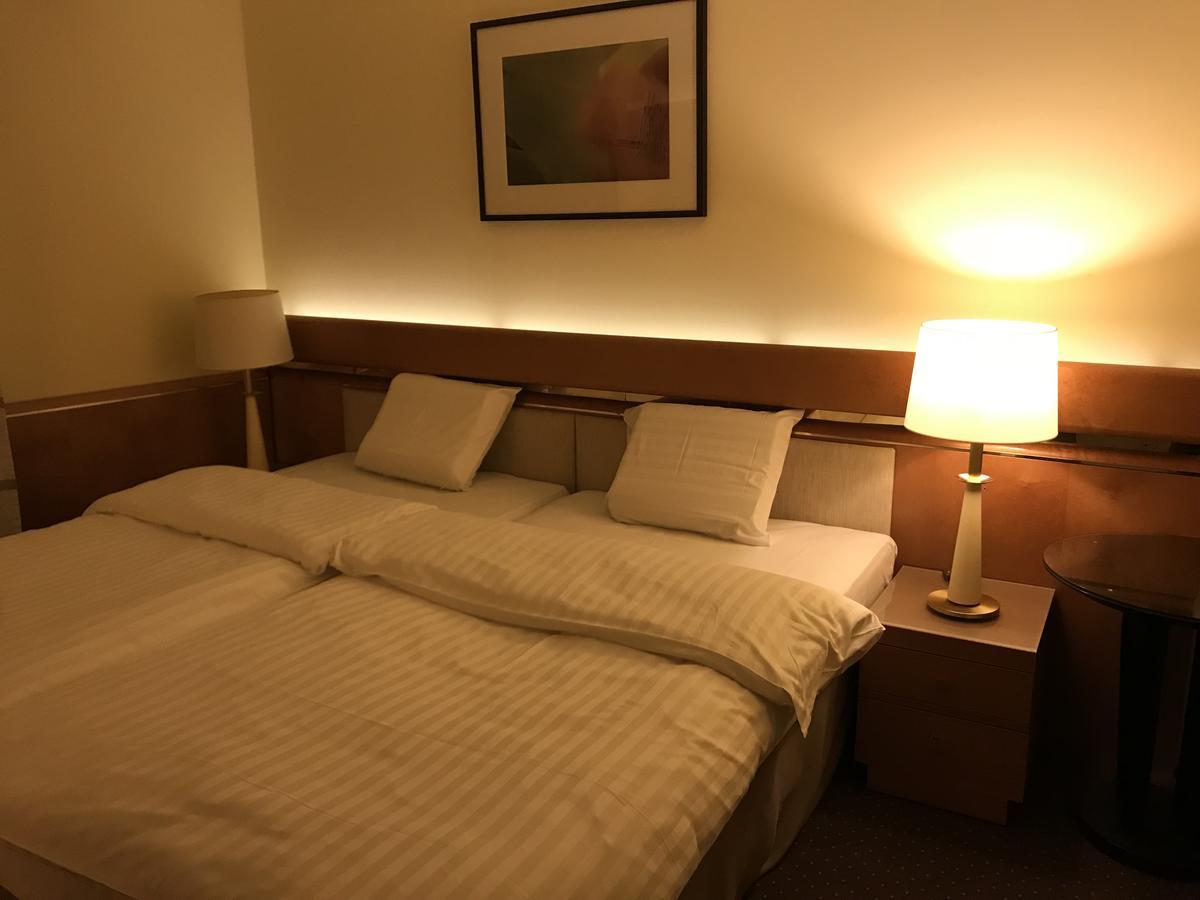 Hotel Podzamcze Tarnów Eksteriør billede