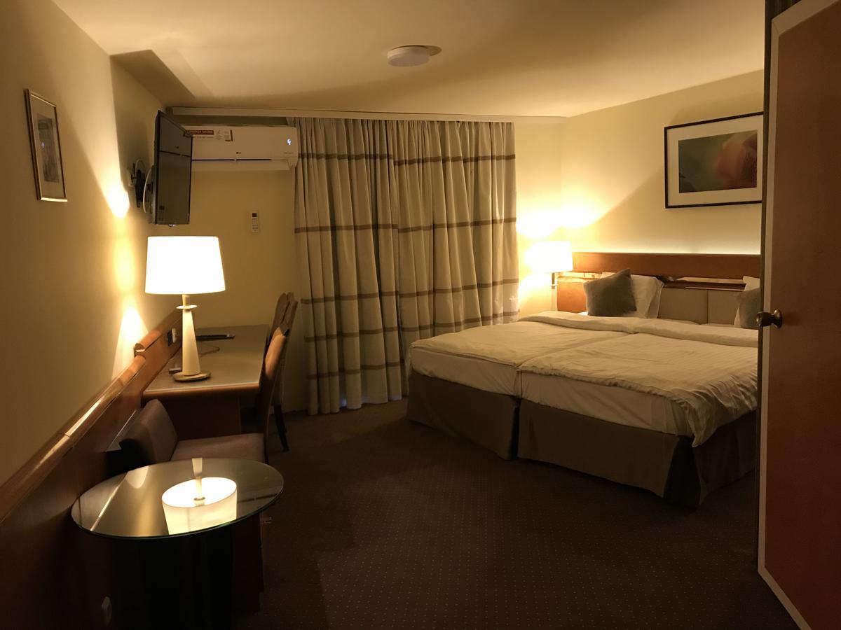 Hotel Podzamcze Tarnów Eksteriør billede